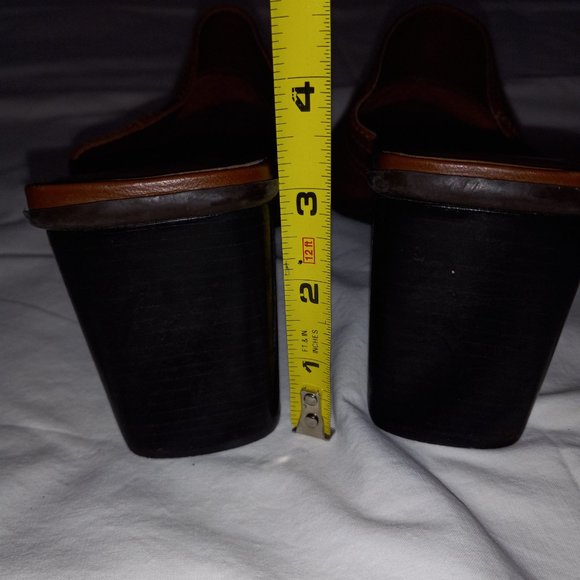 Caramel-Tan leather mules, genuine leather, US women's size 9.5-10 shoe, 3" heel - Picture 14 of 16